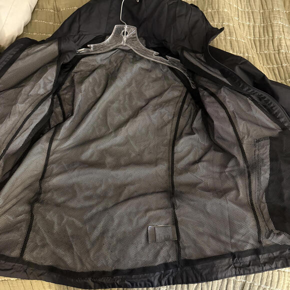 NORTH FACE black Womens size M hooded rain jacket Packable Mesh Lining Gorpcore - Picture 8 of 8